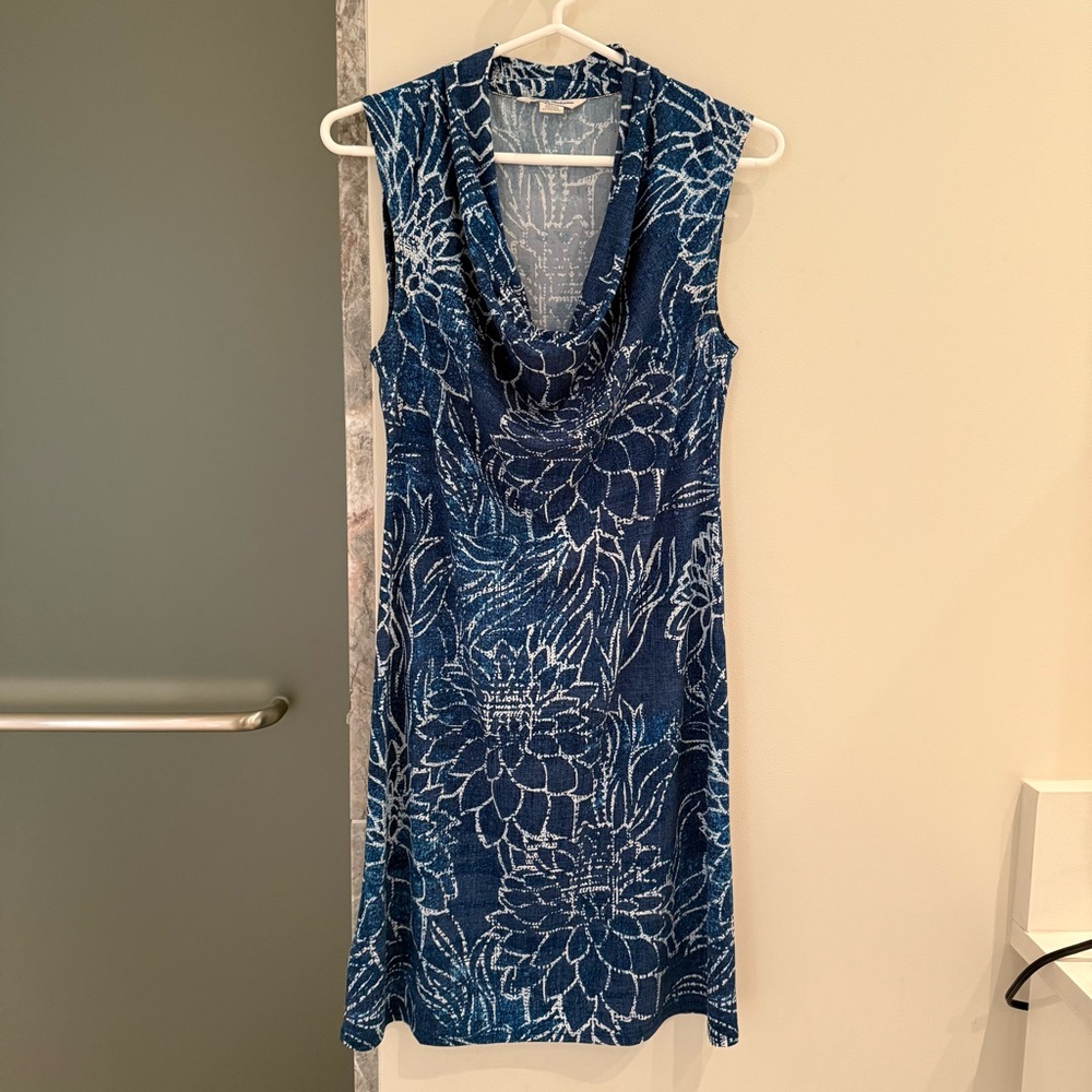 Tommy Bahama Floral Blue Sleeveless Scoop Neck Dress